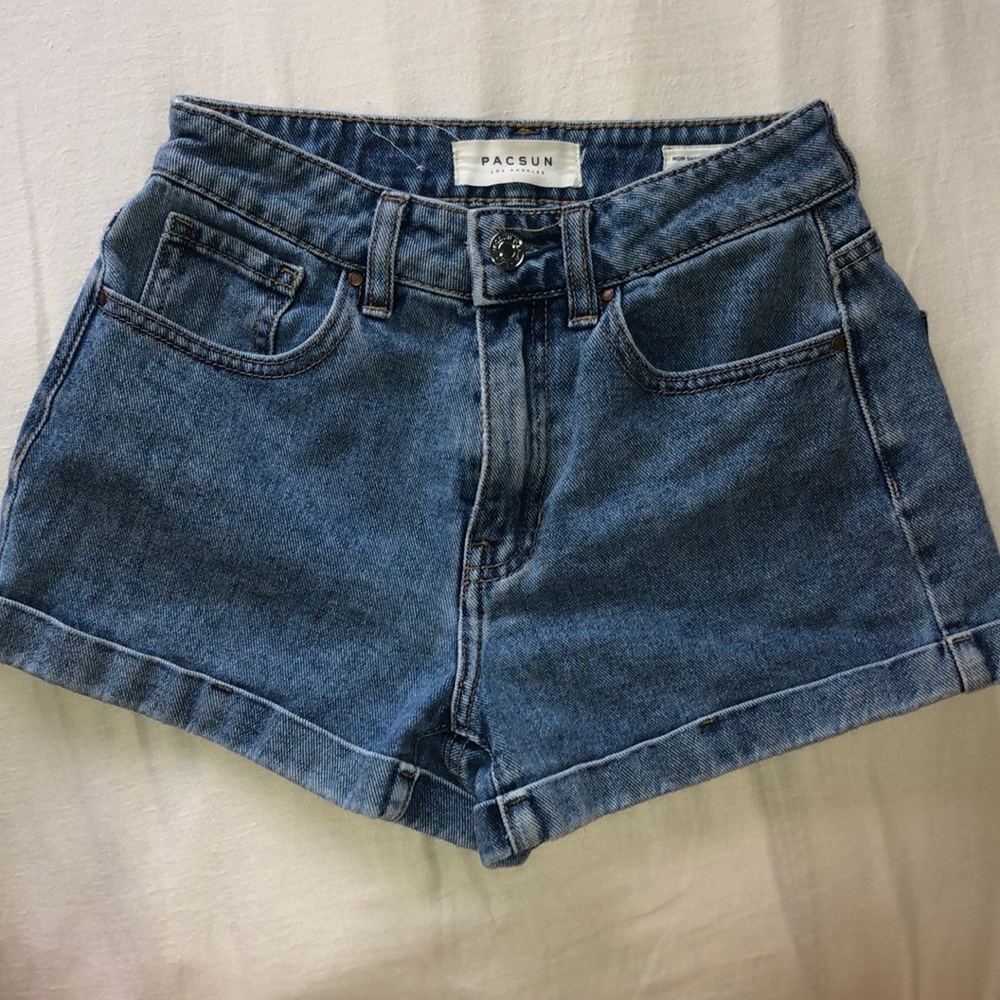 MOM shorts!!